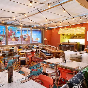 Hotel Mama Shelter